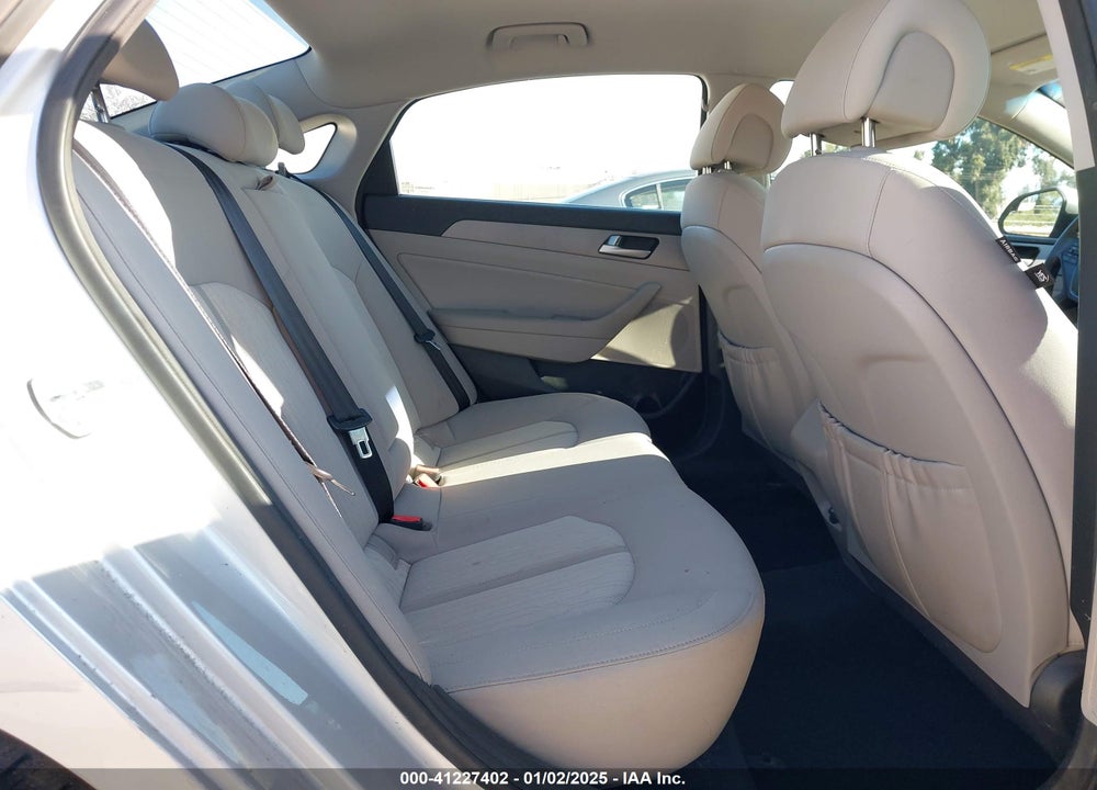 2016 HYUNDAI SONATA HYBRID SE VIN: KMHE24L12GA012677