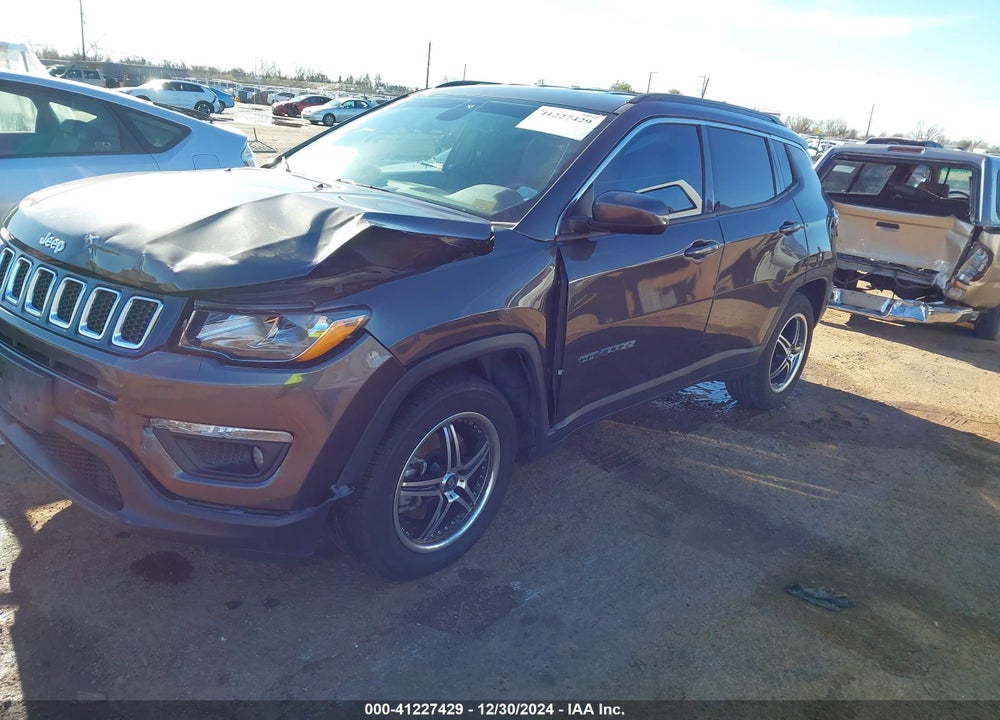 2018 JEEP COMPASS LATITUDE FWD VIN: 3C4NJCBB7JT137105
