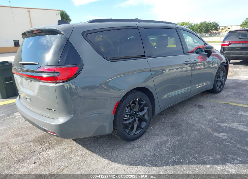 2025 CHRYSLER PACIFICA LIMITED VIN: 2C4RC1GG1SR515296