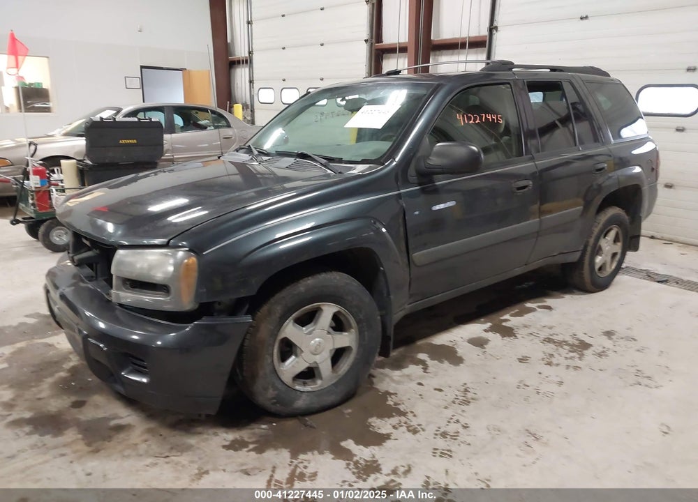 2005 CHEVROLET TRAILBLAZER LS VIN: 1GNDT13S252350065
