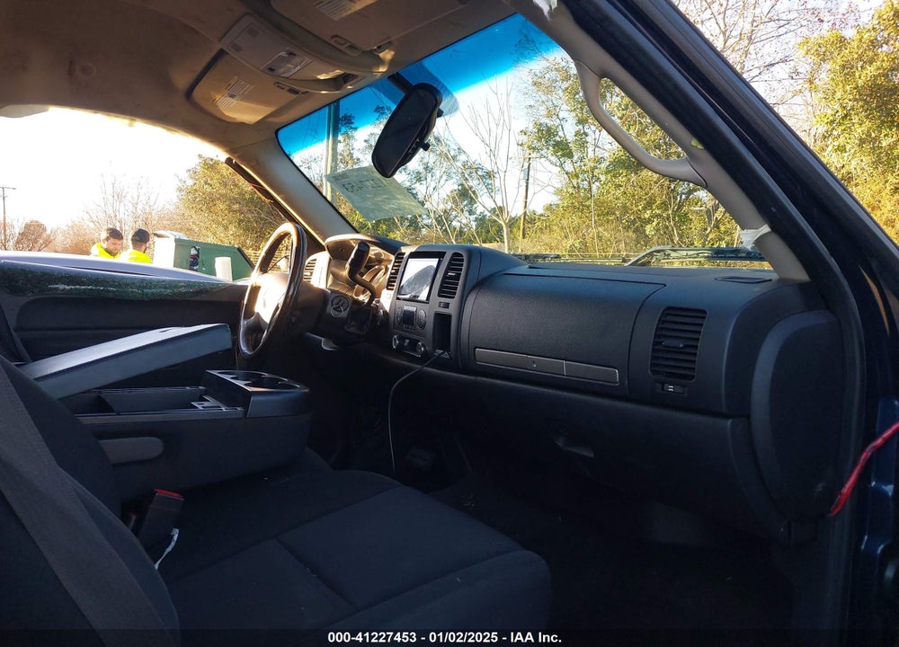 2011 GMC SIERRA 1500 SLE VIN: 3GTP2VE31BG142798