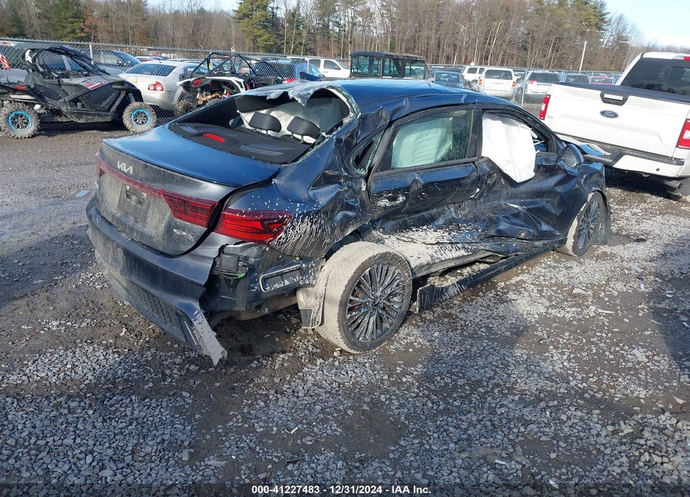 2023 KIA FORTE VIN: 3KPF54AD8PE685547