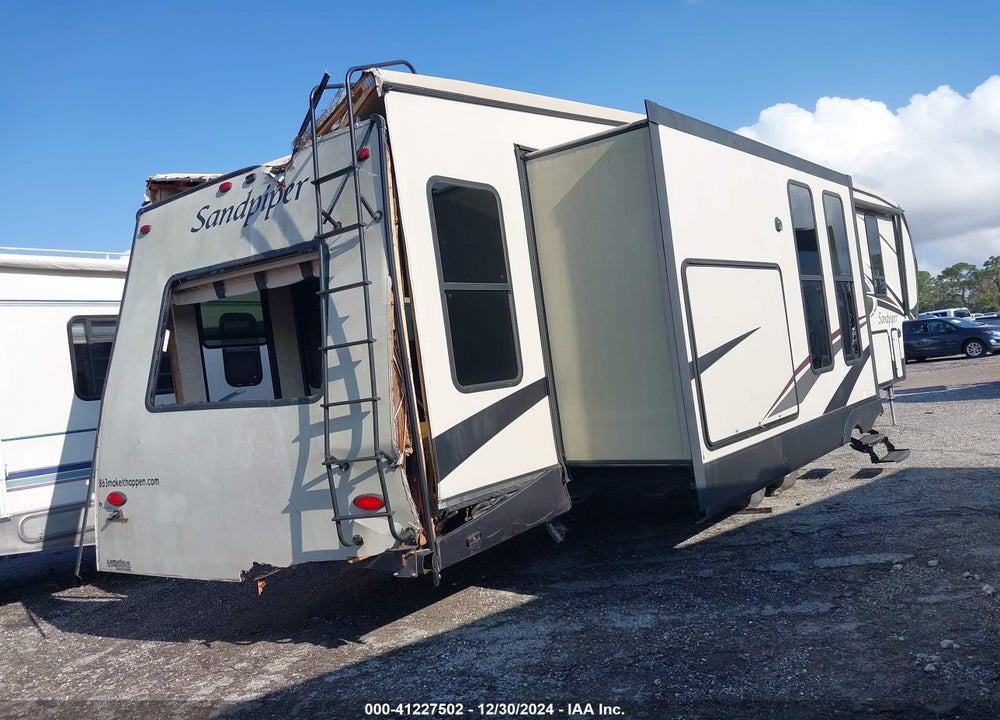 2017 FOREST RIVER SANDPIPER TRAVEL TRAILER VIN: 4X4FSAN28HJ035051