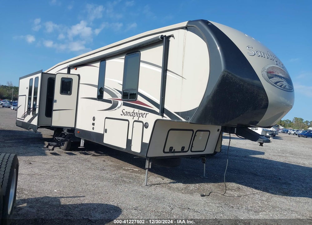 2017 FOREST RIVER SANDPIPER TRAVEL TRAILER VIN: 4X4FSAN28HJ035051