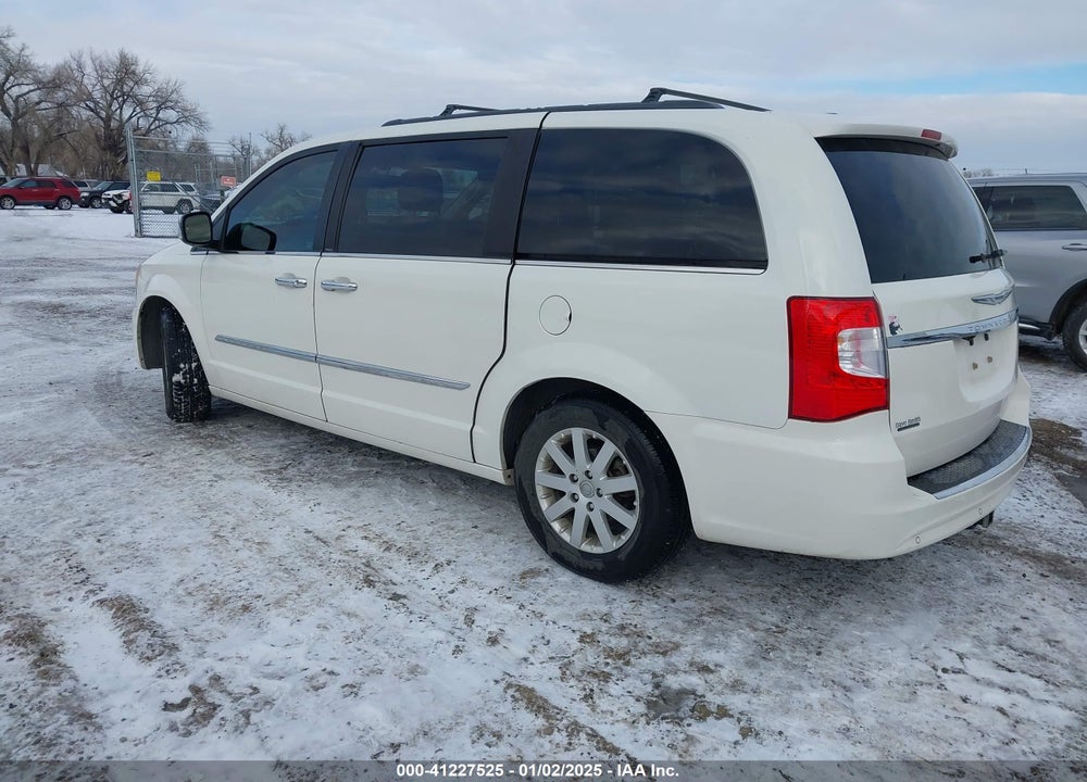 2011 CHRYSLER TOWN & COUNTRY TOURING-L VIN: 2A4RR8DG9BR635644