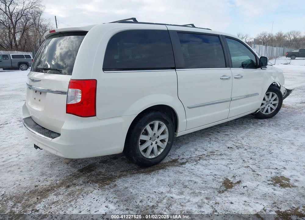2011 CHRYSLER TOWN & COUNTRY TOURING-L VIN: 2A4RR8DG9BR635644