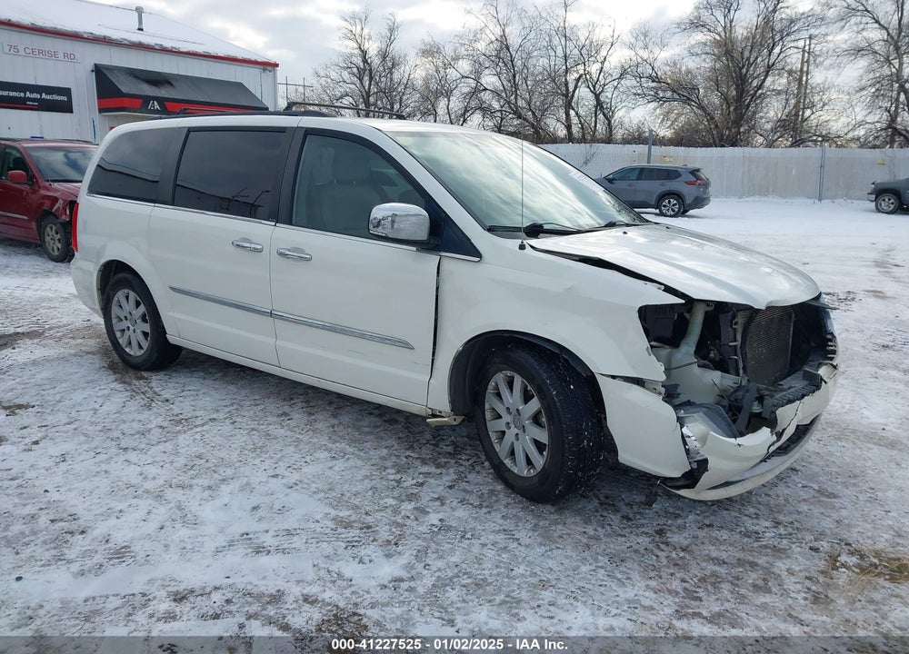 2011 CHRYSLER TOWN & COUNTRY TOURING-L VIN: 2A4RR8DG9BR635644