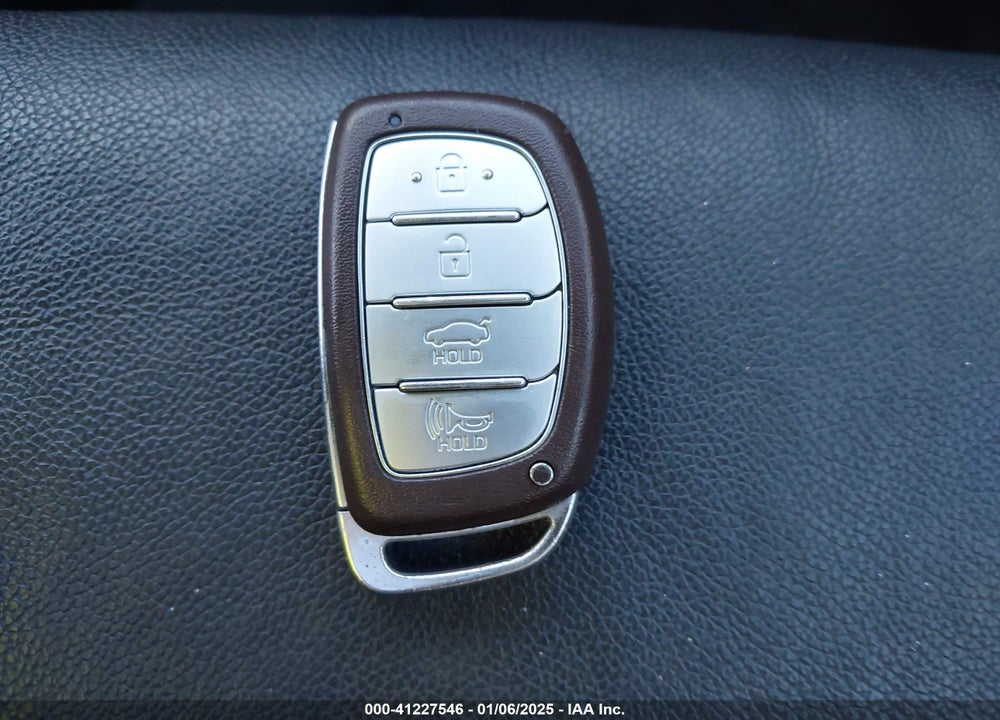 2019 HYUNDAI SONATA SPORT VIN: 5NPE34AFXKH800205