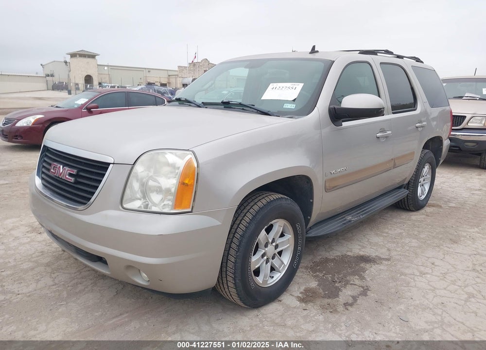 2007 GMC YUKON SLT VIN: 1GKFC13J67R129396