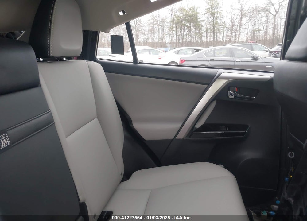 2017 TOYOTA RAV4 HYBRID LIMITED VIN: JTMDJREVXHD085926