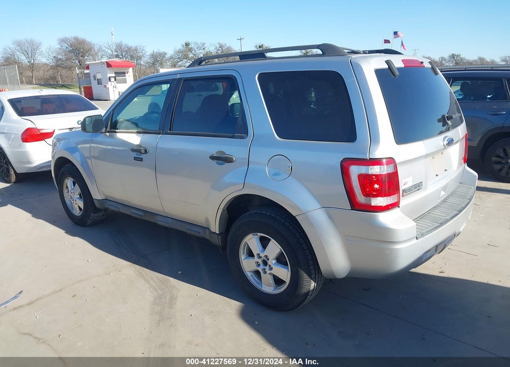 2011 FORD ESCAPE XLT VIN: 1FMCU0DG8BKA38006