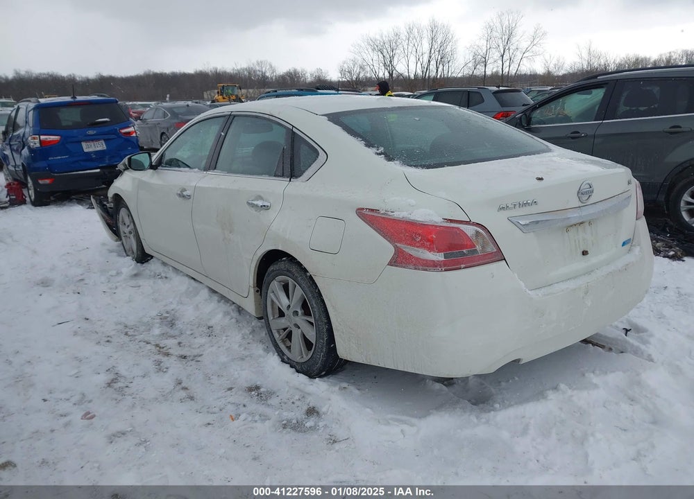 2013 NISSAN ALTIMA VIN: 1N4AL3AP4DC117888