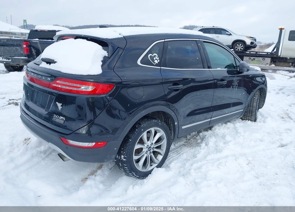 2015 LINCOLN MKC VIN: 5LMCJ2A92FUJ10934