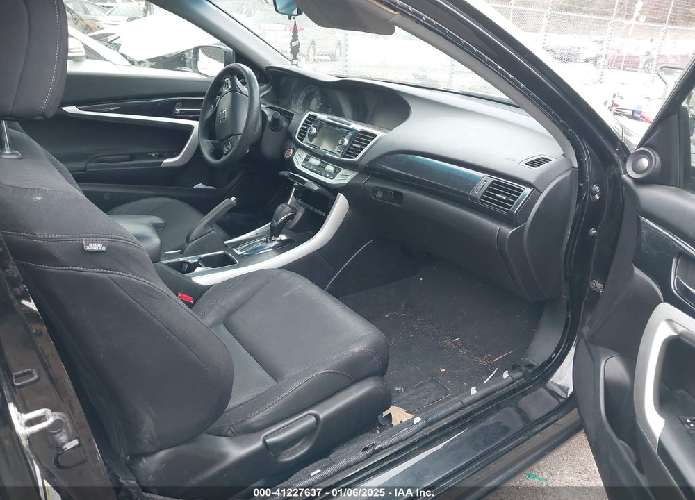 2013 HONDA ACCORD EX VIN: 1HGCT1B77DA001765