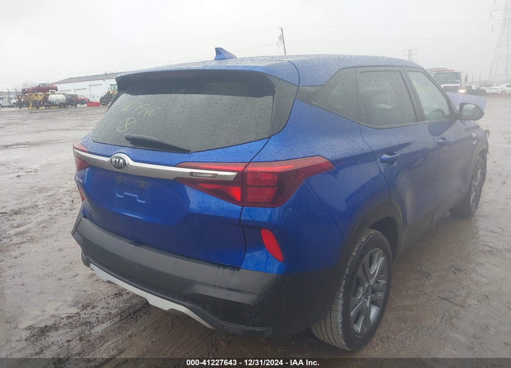 2021 KIA SELTOS LX VIN: KNDEPCAA1M7107940