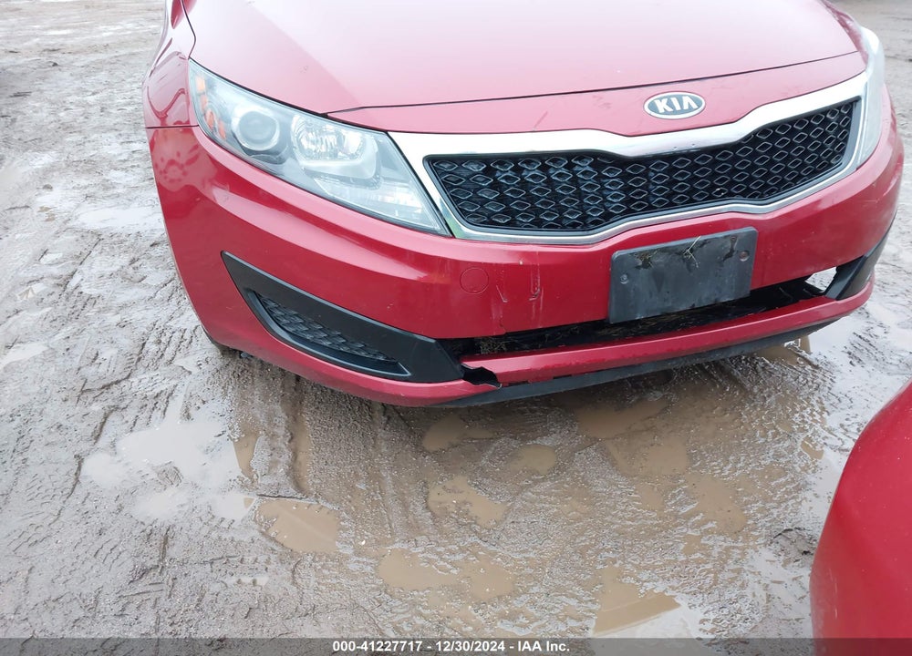 2011 KIA OPTIMA VIN: KNAGM4A70B5137402