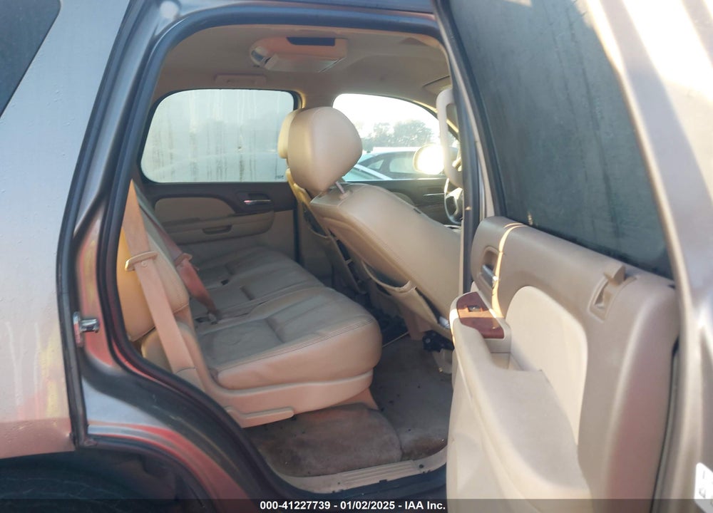 2011 GMC YUKON SLT VIN: 1GKS2CE01BR220151