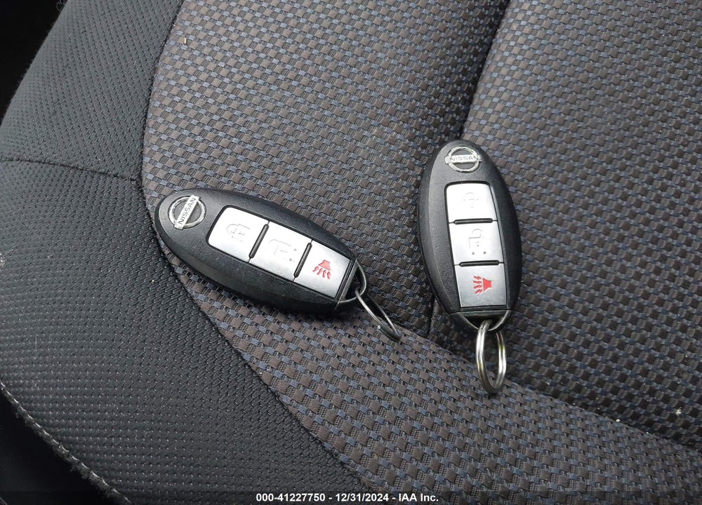 2013 NISSAN ROGUE SV VIN: JN8AS5MV6DW127957