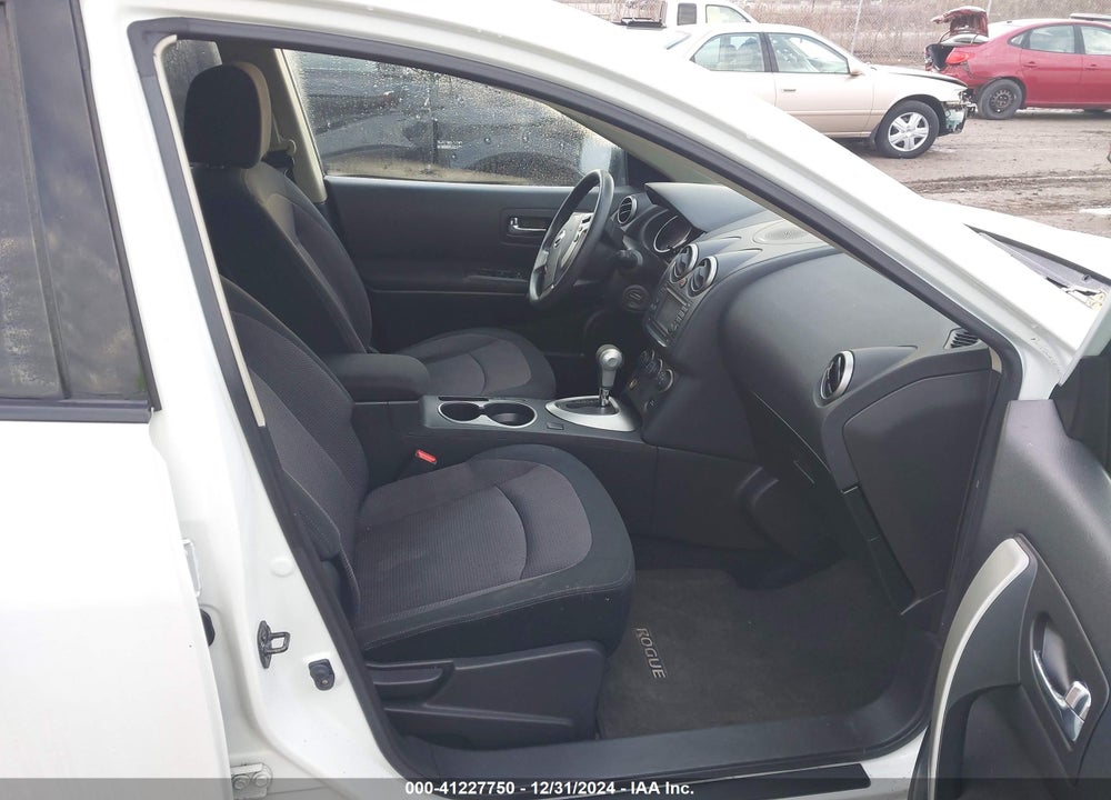 2013 NISSAN ROGUE SV VIN: JN8AS5MV6DW127957