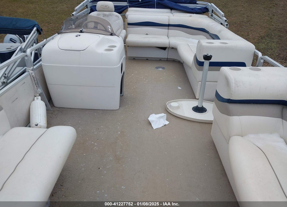 2005 HARRIS PONTOON VIN: HAMP1009J405