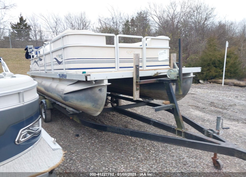 2005 HARRIS PONTOON VIN: HAMP1009J405