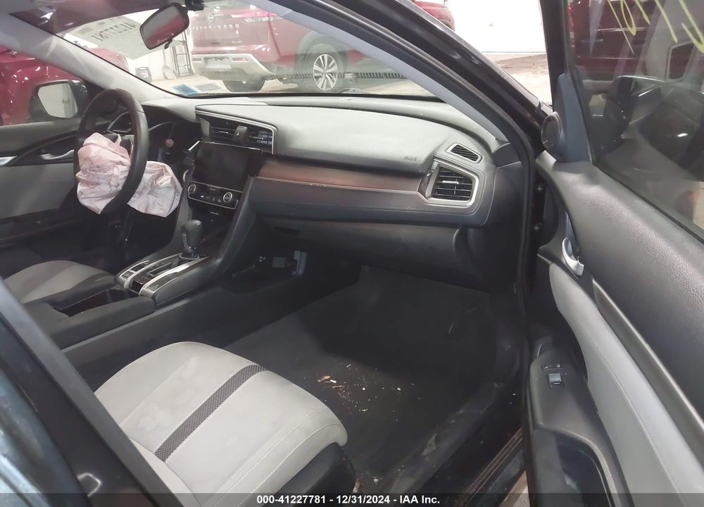 2018 HONDA CIVIC VIN: 2HGFC2F77JH556239