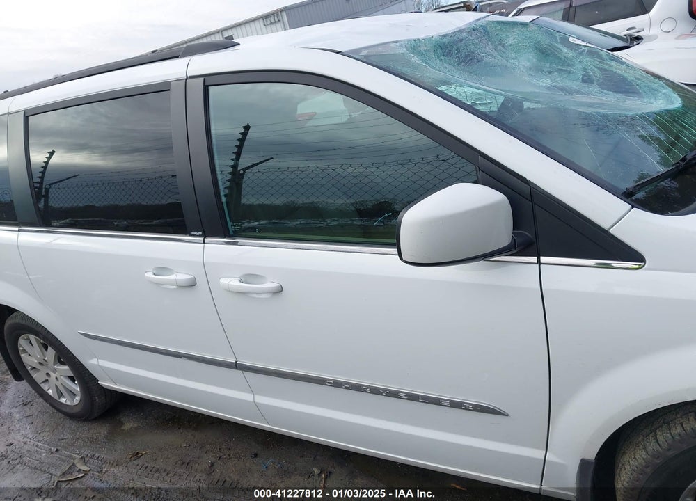 2014 CHRYSLER TOWN & COUNTRY TOURING VIN: 2C4RC1BGXER348433