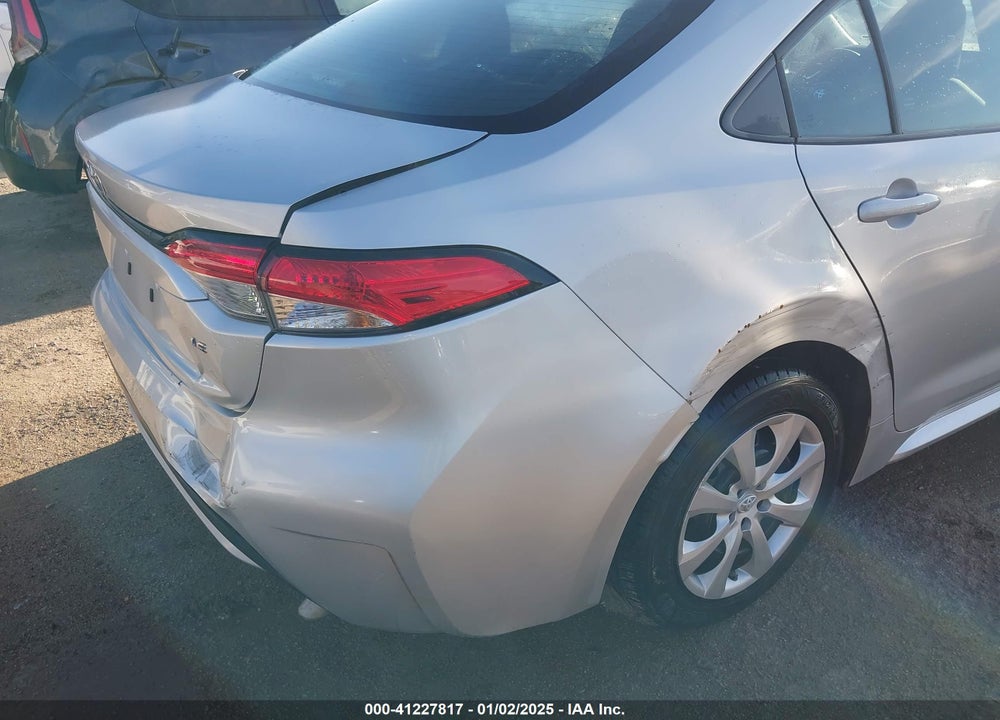 2022 TOYOTA COROLLA LE VIN: 5YFEPMAE6NP372426