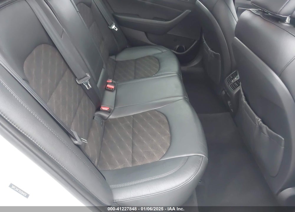 2016 HYUNDAI SONATA VIN: 5NPE34AF2GH264034