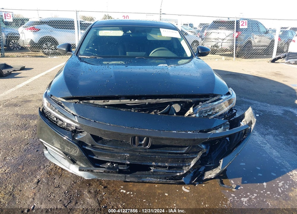 2018 HONDA ACCORD VIN: 1HGCV1F42JA011433