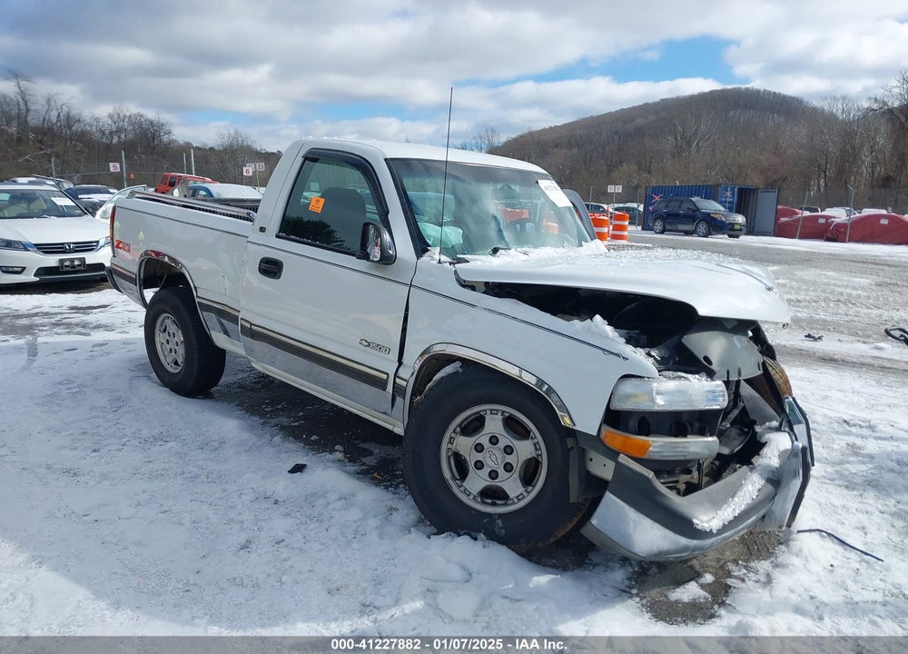 2001 CHEVROLET SILVERADO 1500 LS VIN: 1GCEK14V51Z243957