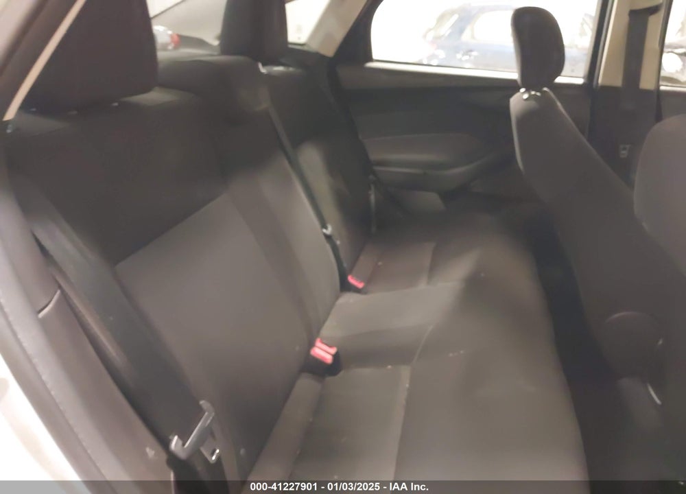 2017 FORD FOCUS VIN: 1FADP3E23HL340106