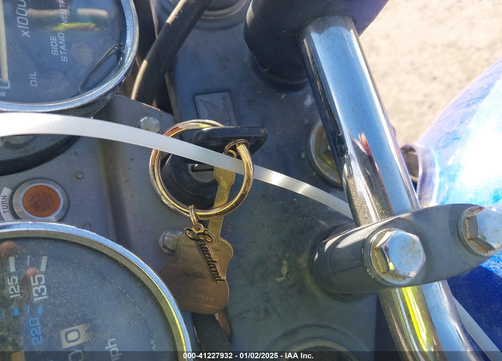 1993 HONDA CB750 VIN: JH2RC3807PM202171