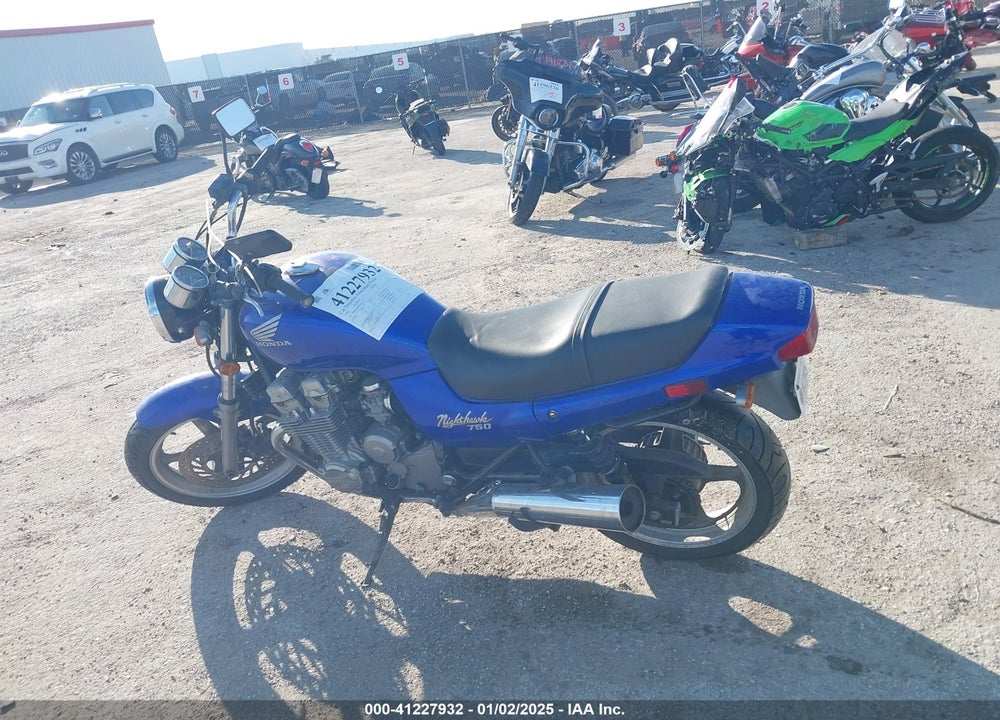 1993 HONDA CB750 VIN: JH2RC3807PM202171