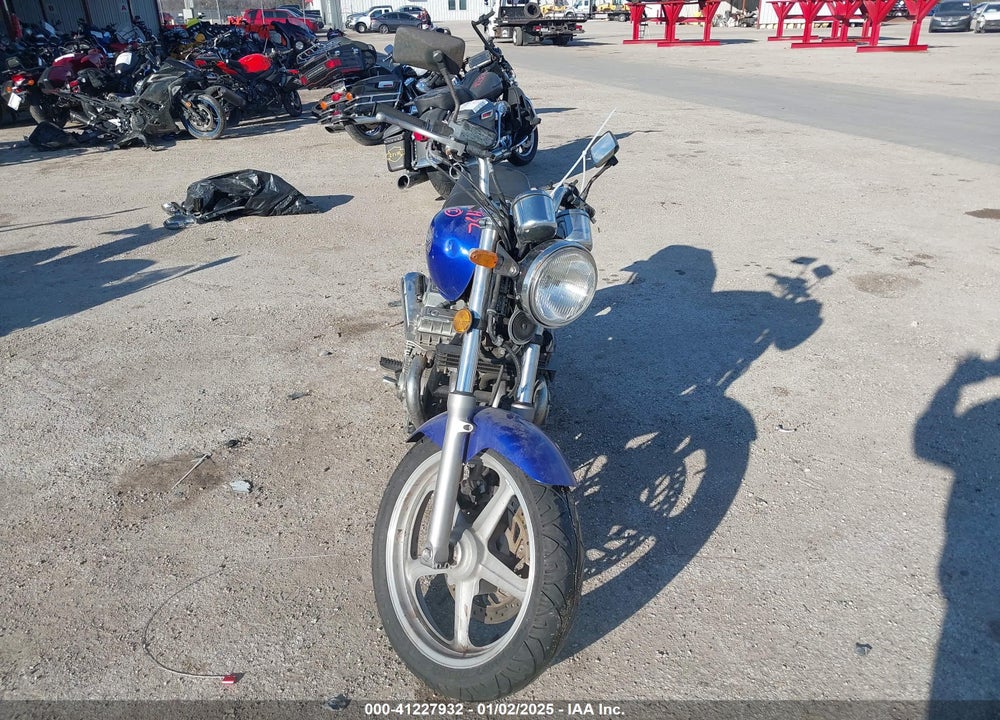1993 HONDA CB750 VIN: JH2RC3807PM202171