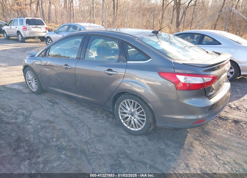 2013 FORD FOCUS TITANIUM VIN: 1FADP3J23DL317215