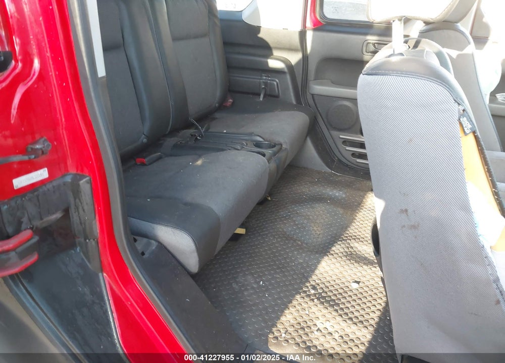 2005 HONDA ELEMENT EX VIN: 5J6YH28675L022240