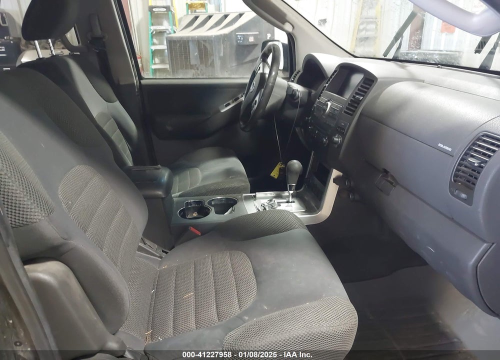 2010 NISSAN PATHFINDER SE VIN: 5N1AR1NB4AC627659
