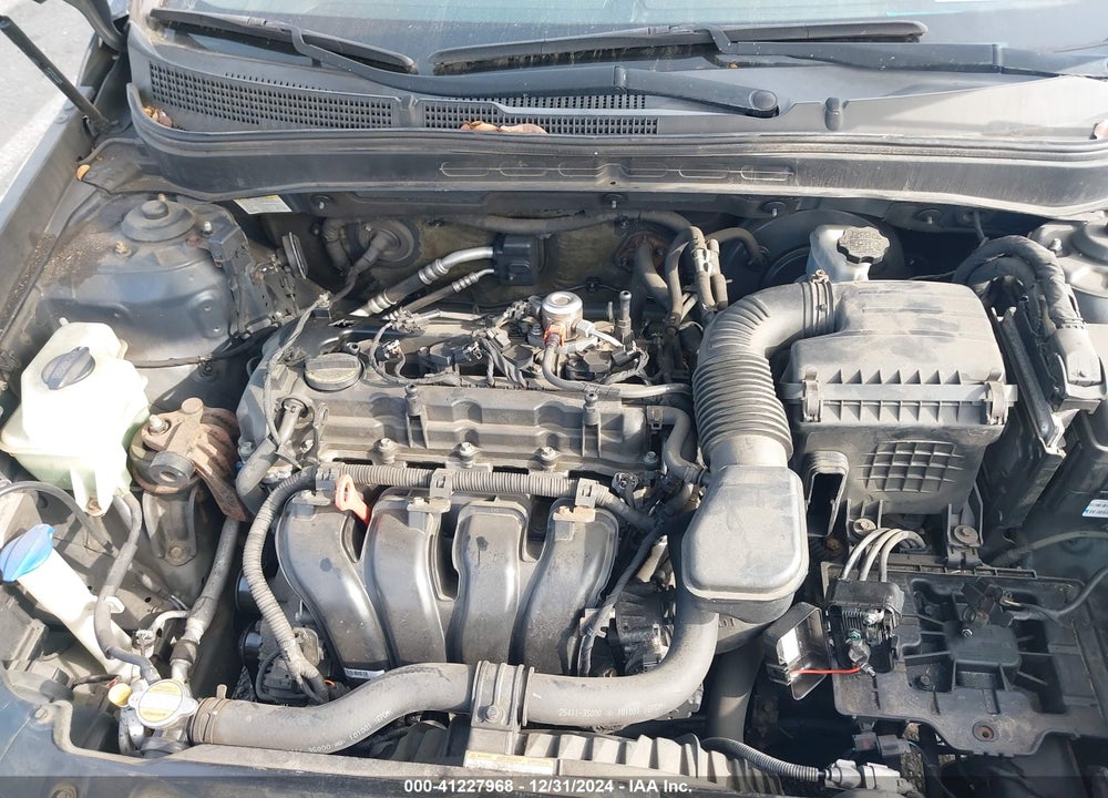 2011 HYUNDAI SONATA VIN: 5NPEB4AC3BH220836