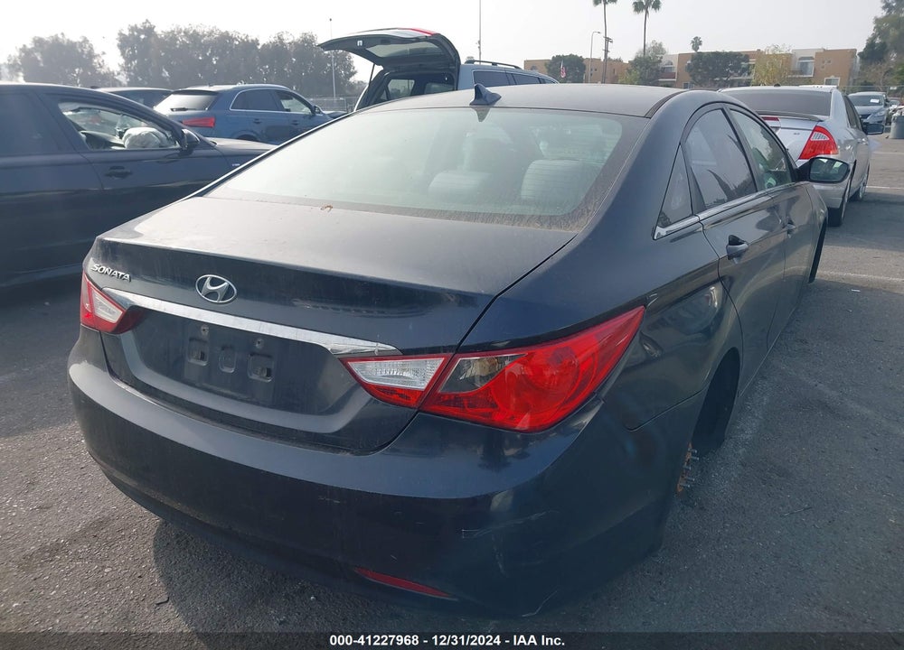2011 HYUNDAI SONATA VIN: 5NPEB4AC3BH220836