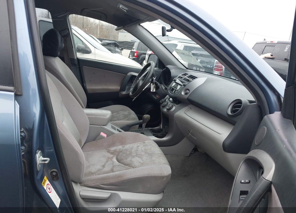 2008 TOYOTA RAV4 BASE V6 VIN: JTMBK33V785044409