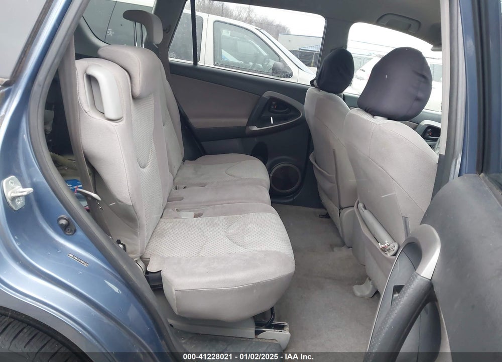 2008 TOYOTA RAV4 BASE V6 VIN: JTMBK33V785044409