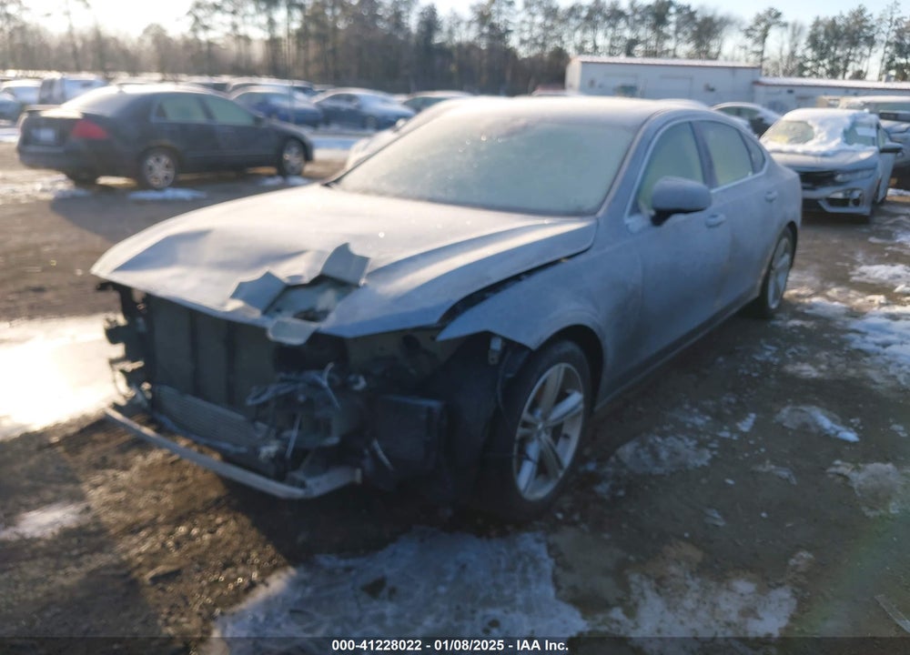 2018 VOLVO S90 VIN: LVY982MK9JP021101