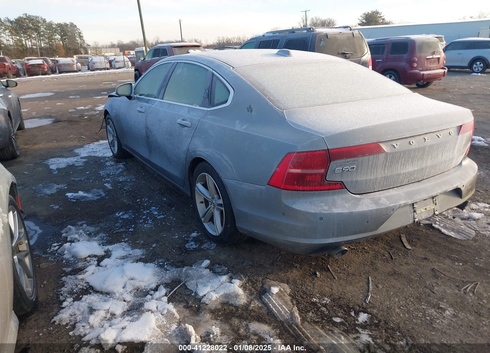 2018 VOLVO S90 VIN: LVY982MK9JP021101
