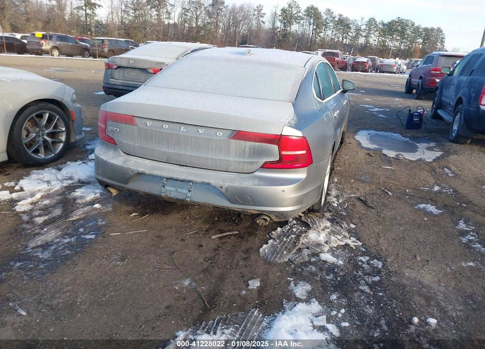 2018 VOLVO S90 VIN: LVY982MK9JP021101