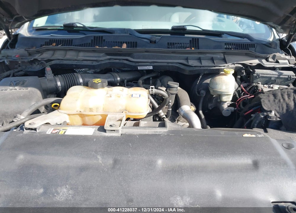 2015 RAM 1500 VIN: 1C6RR7TM5FS747991