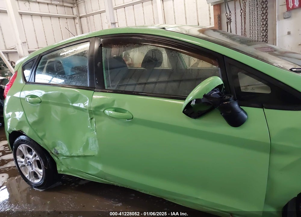 2015 FORD FIESTA VIN: 3FADP4EJ3FM212375