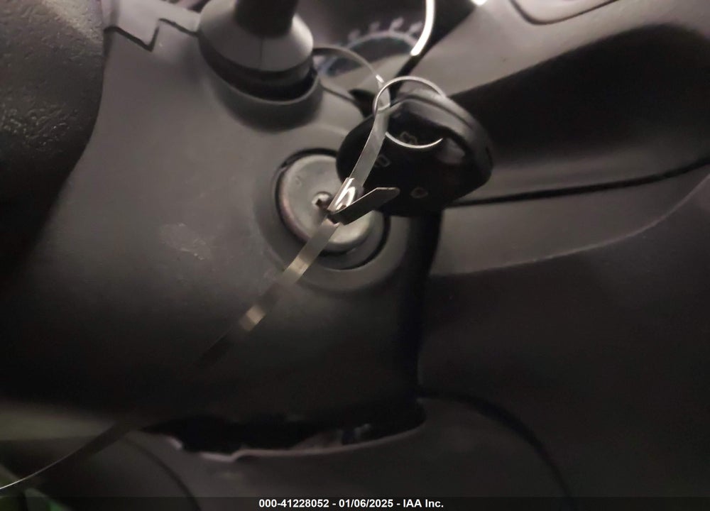 2015 FORD FIESTA VIN: 3FADP4EJ3FM212375