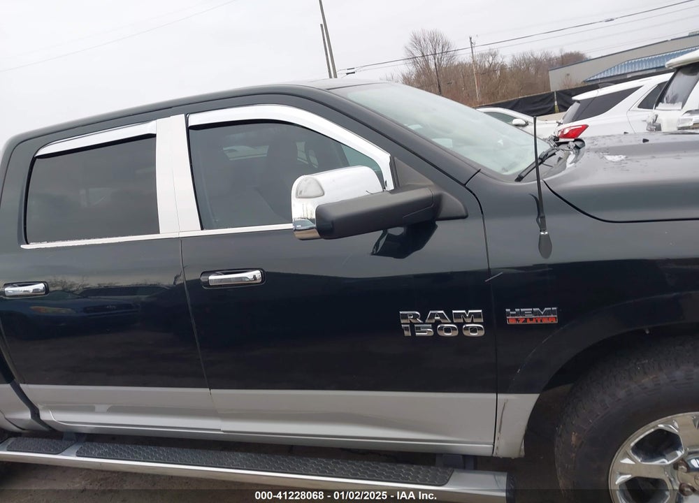 2016 RAM 1500 LAIE VIN: 1C6RR7NT2GS192200