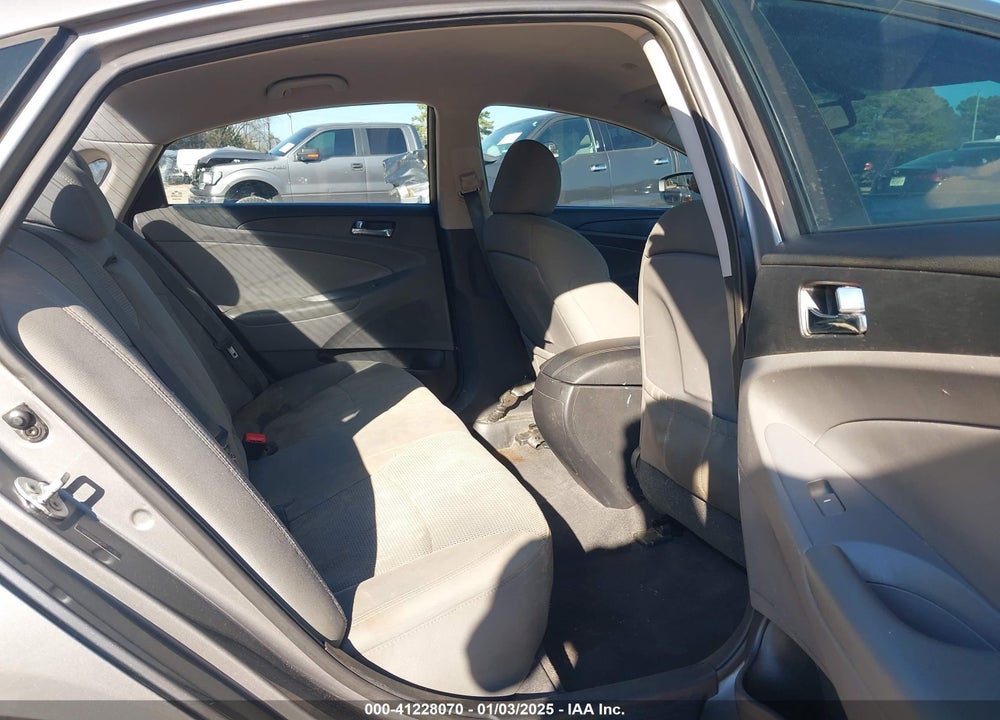 2014 HYUNDAI SONATA VIN: 5NPEB4AC0EH823473